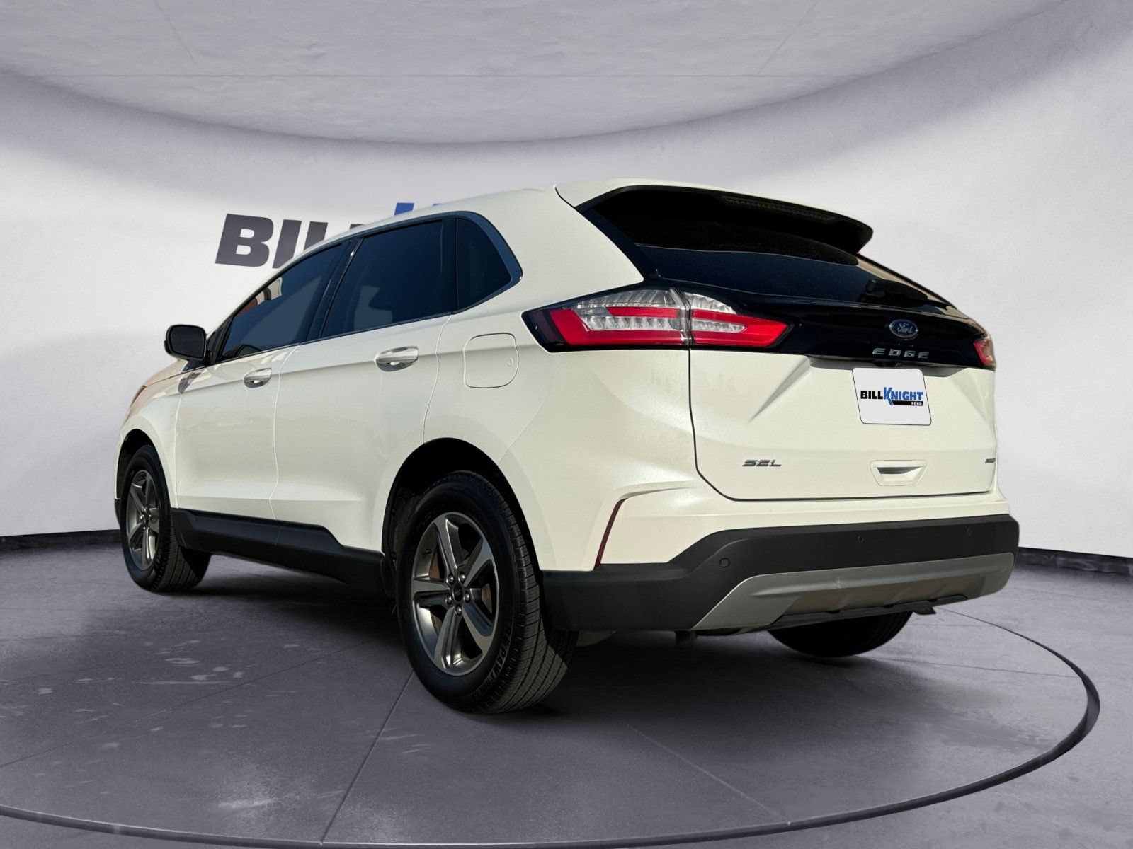Certified 2023 Ford Edge SEL w/ Convenience Package AWD/4WD image 3