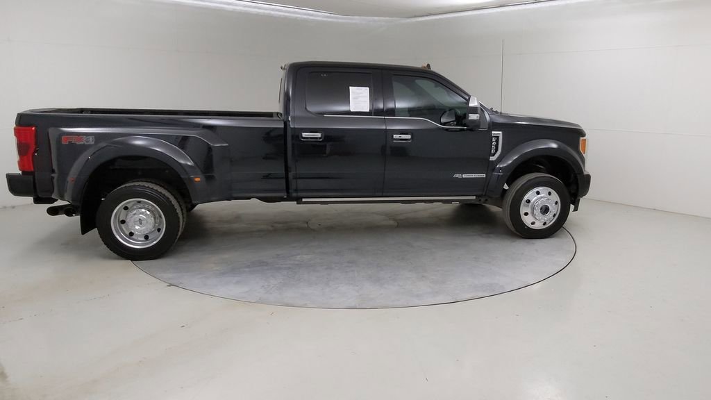 Certified 2019 Ford F450 Platinum w/ Platinum Ultimate Package image 14