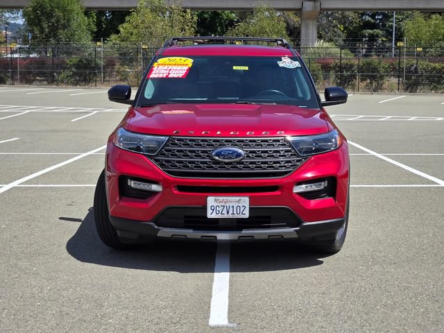 Certified 2023 Ford Explorer XLT w/ Equipment Group 202A RWD image 3