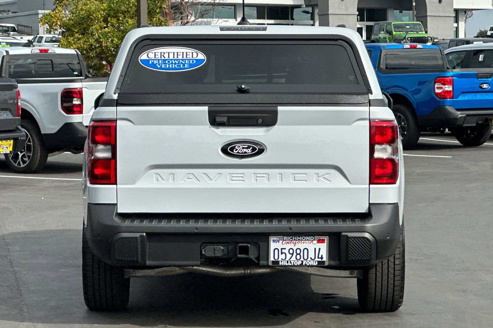 Certified 2025 Ford Maverick Lariat w/ Black Appearance Package image 6