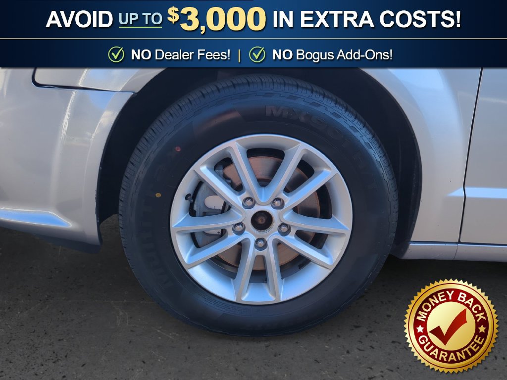 Used 2019 Dodge Grand Caravan SXT FWD image 13