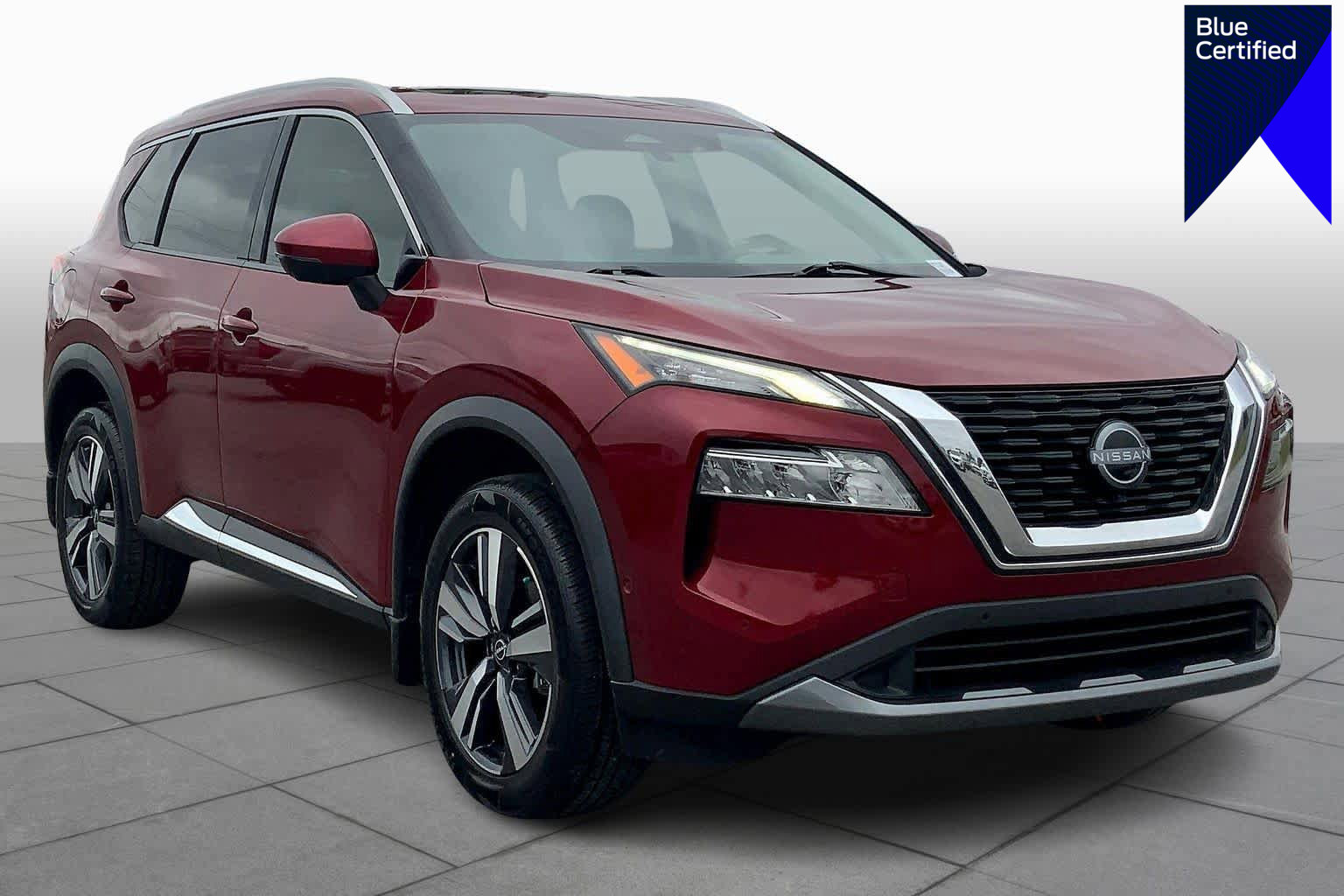 Used 2023 Nissan Rogue SL w/ SL Premium Package image 1