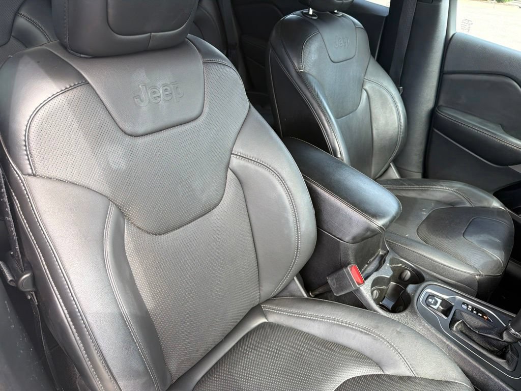 Used 2021 Jeep Cherokee Latitude Lux FWD image 26