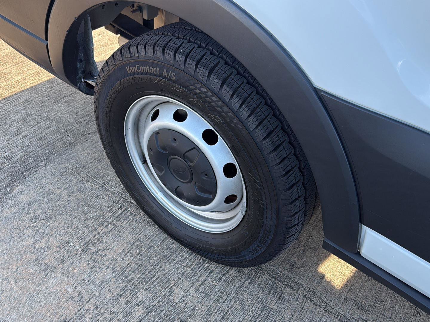 Certified 2019 Ford Transit 350 XL image 5