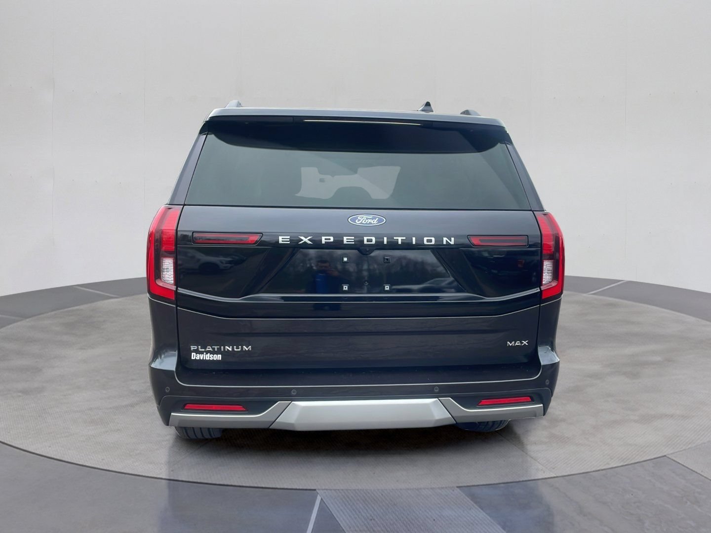 Certified 2025 Ford Expedition Max Platinum w/ Driver's Package AWD/4WD image 5