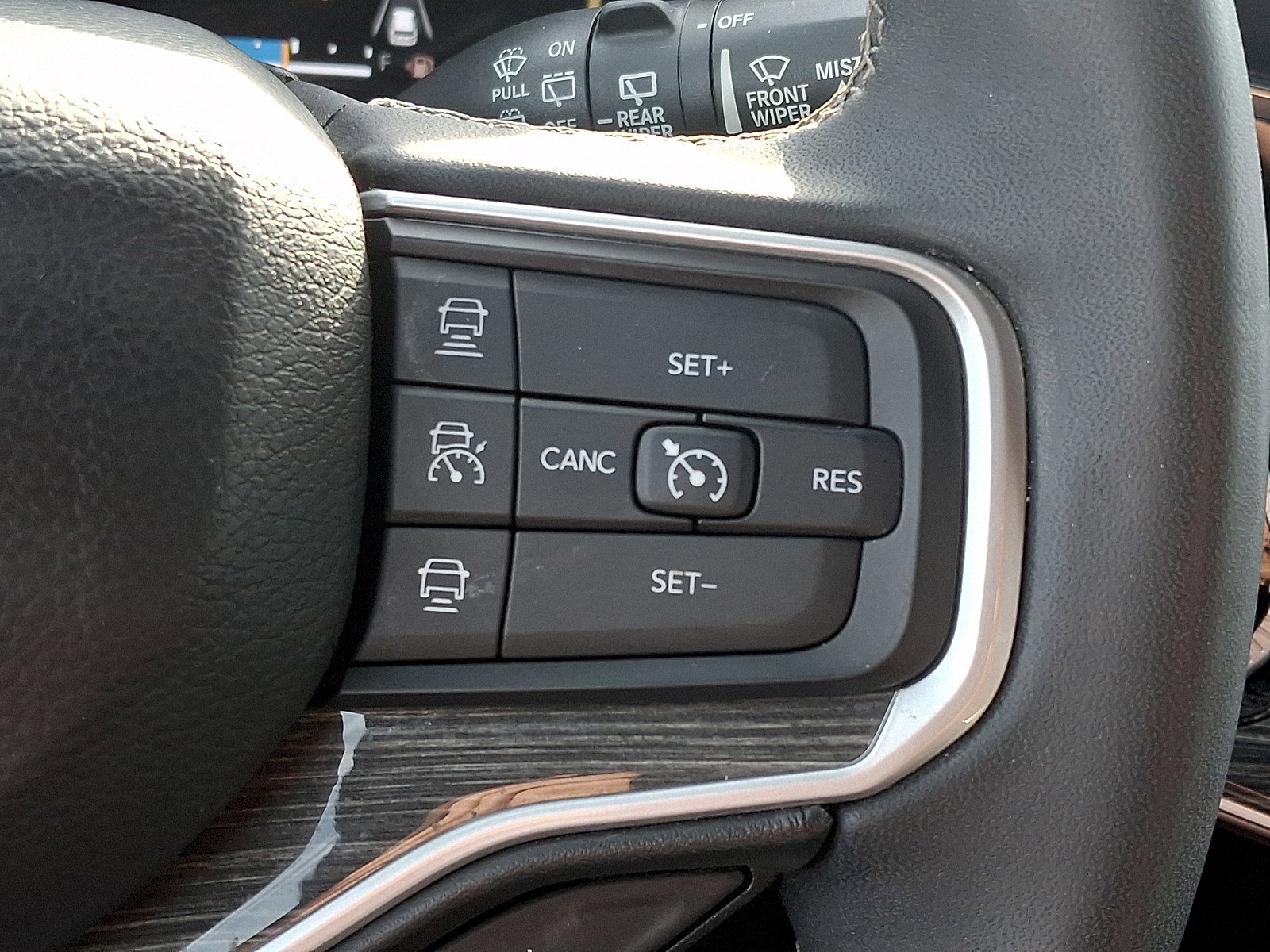 Used 2022 Jeep Wagoneer Series III w/ Flexible Seating Group AWD/4WD image 20
