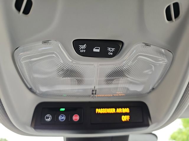 Used 2023 Chevrolet Bolt EUV LT w/ Driver Confidence Package FWD image 26