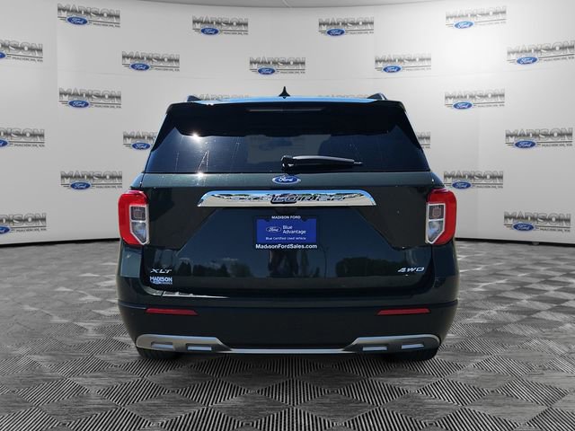 Certified 2023 Ford Explorer XLT w/ Equipment Group 202A AWD/4WD image 4