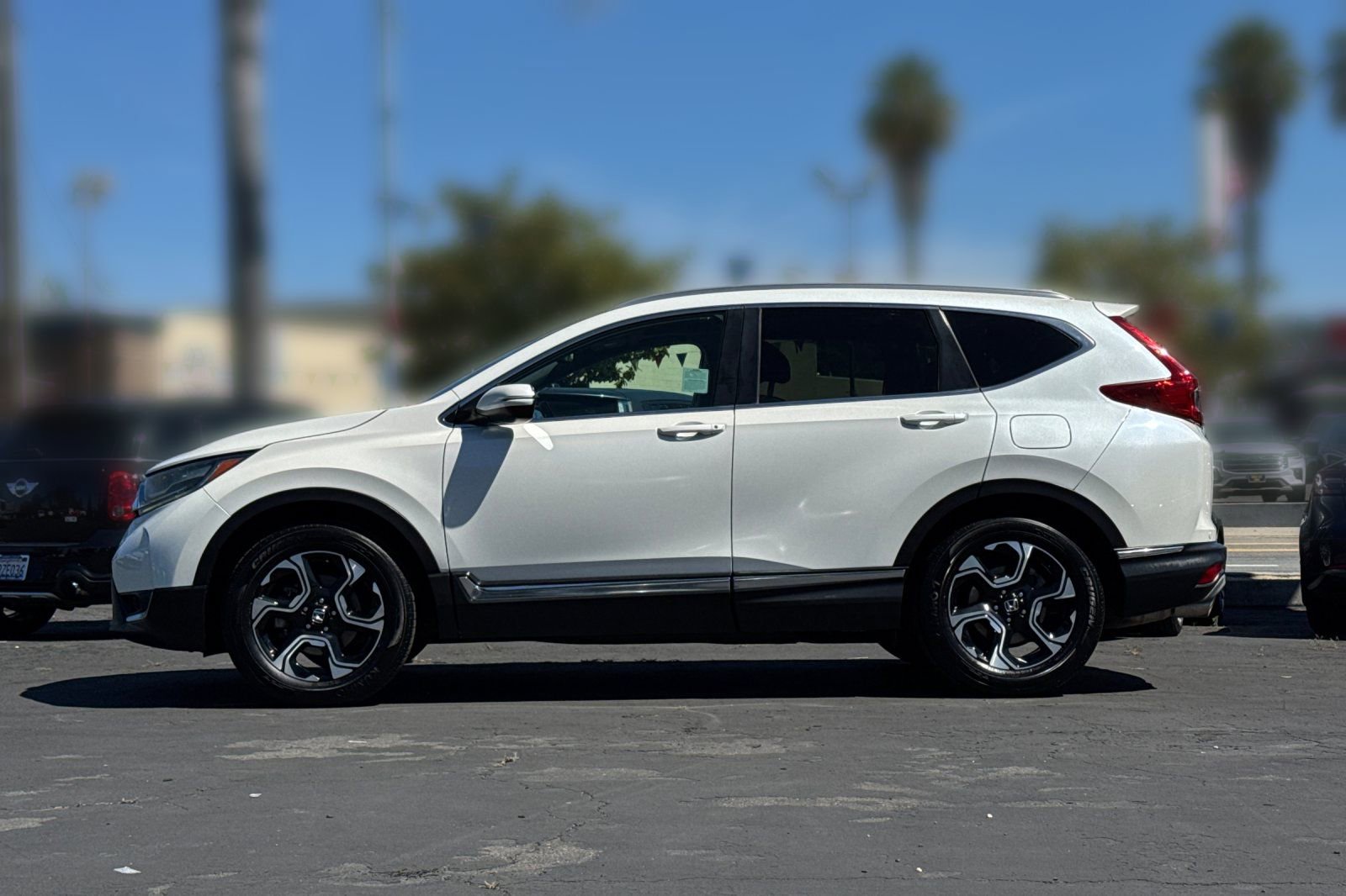 Used 2018 Honda CR-V Touring image 33