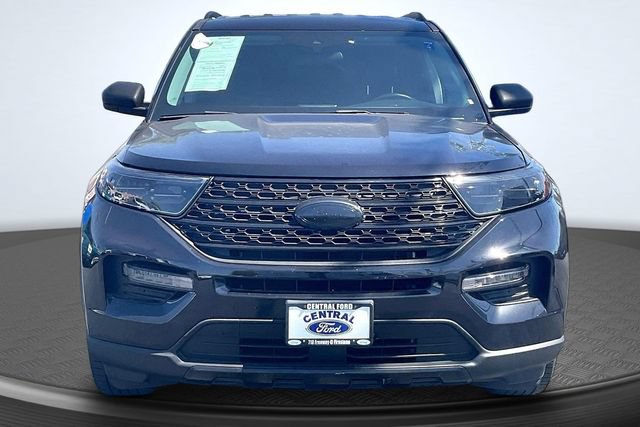 Certified 2024 Ford Explorer XLT w/ Equipment Group 202A RWD image 3