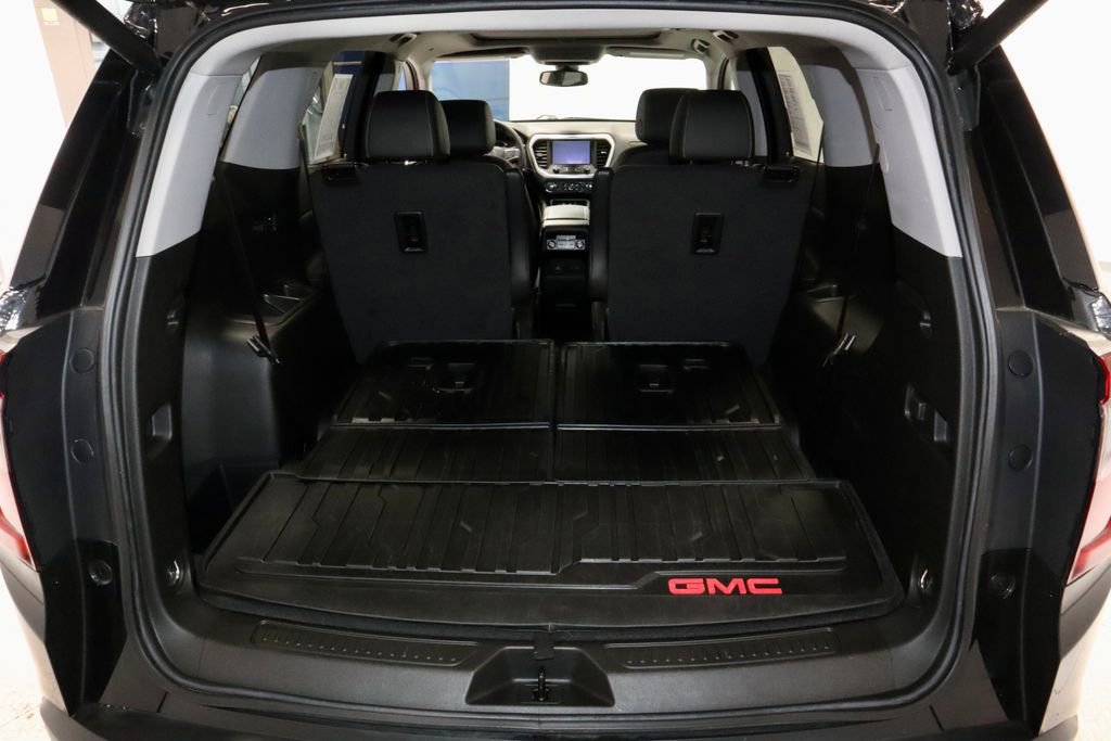 Used 2023 GMC Acadia SLT w/ Elevation Edition FWD image 14