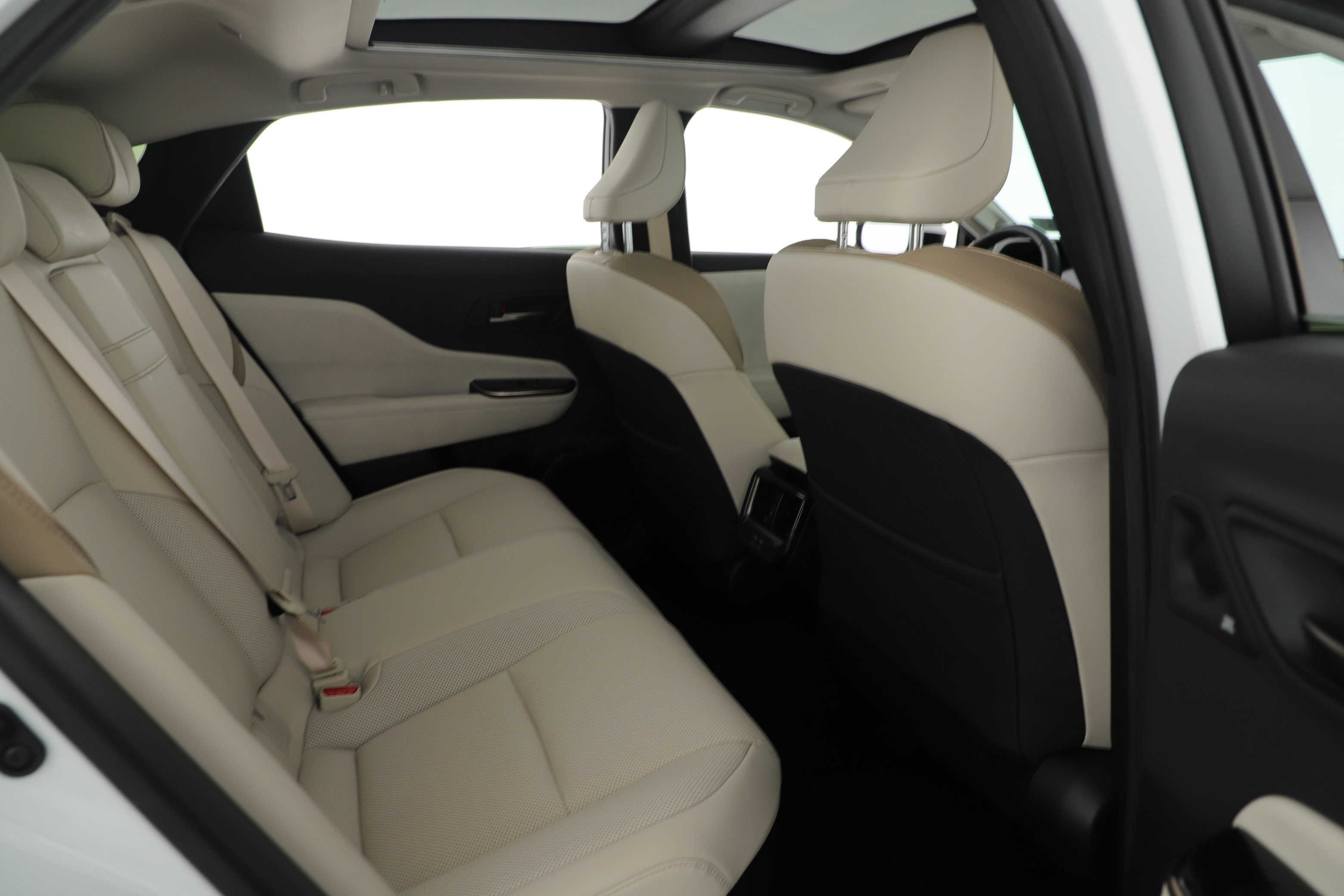 Used 2024 Toyota Crown Limited image 24