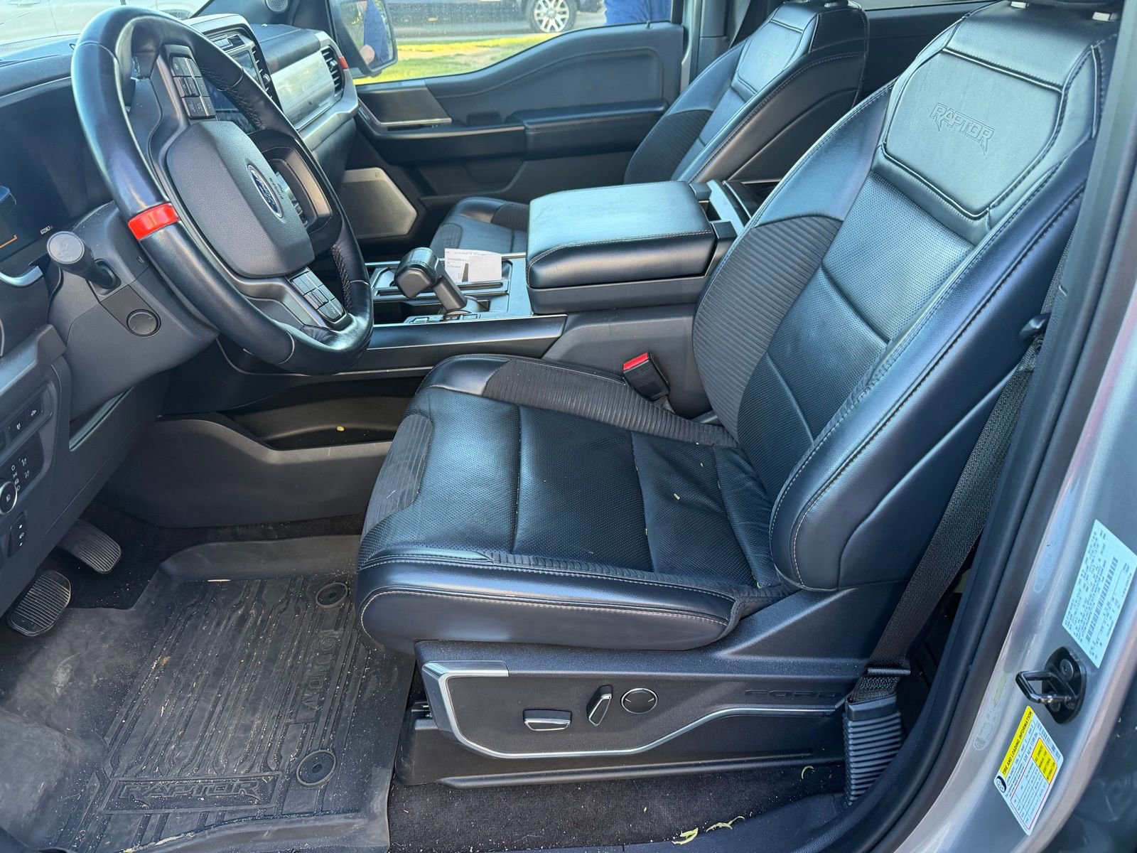 Certified 2022 Ford F150 Raptor w/ Equipment Group 801A High image 10