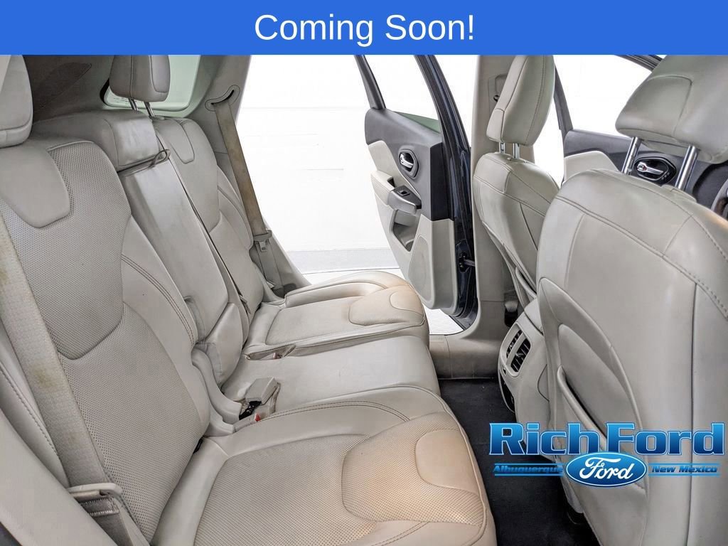Used 2021 Jeep Cherokee Limited w/ Elite Package FWD image 20