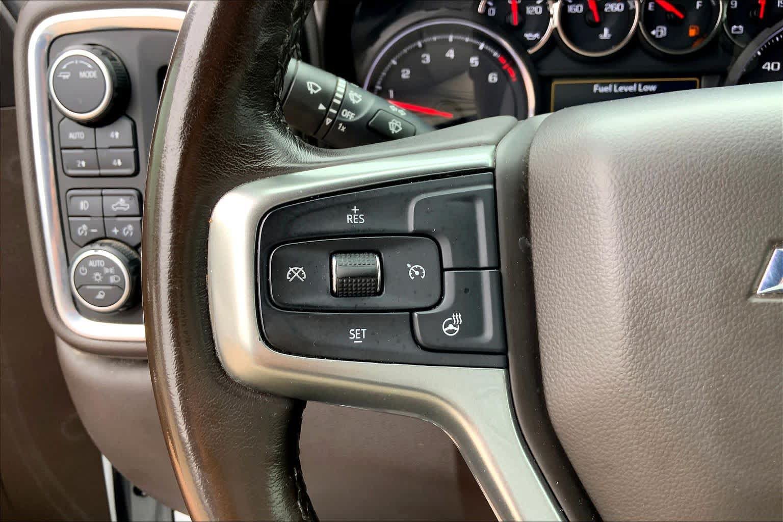 Used 2021 Chevrolet Silverado 1500 LTZ AWD/4WD image 24