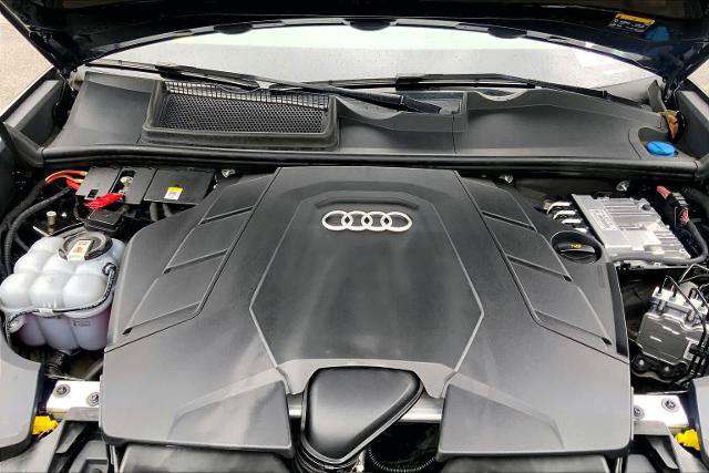 Used 2023 Audi Q8 Prestige AWD/4WD image 30
