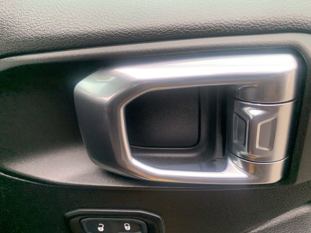Used 2023 Jeep Gladiator Sport AWD/4WD image 25