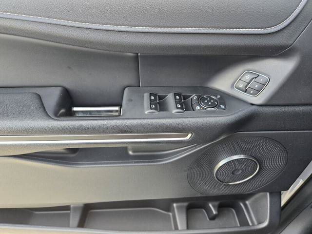 Certified 2023 Ford Expedition XLT AWD/4WD image 32