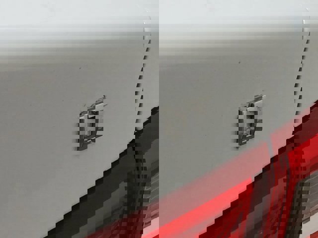 Used 2018 Chevrolet Malibu LT image 25