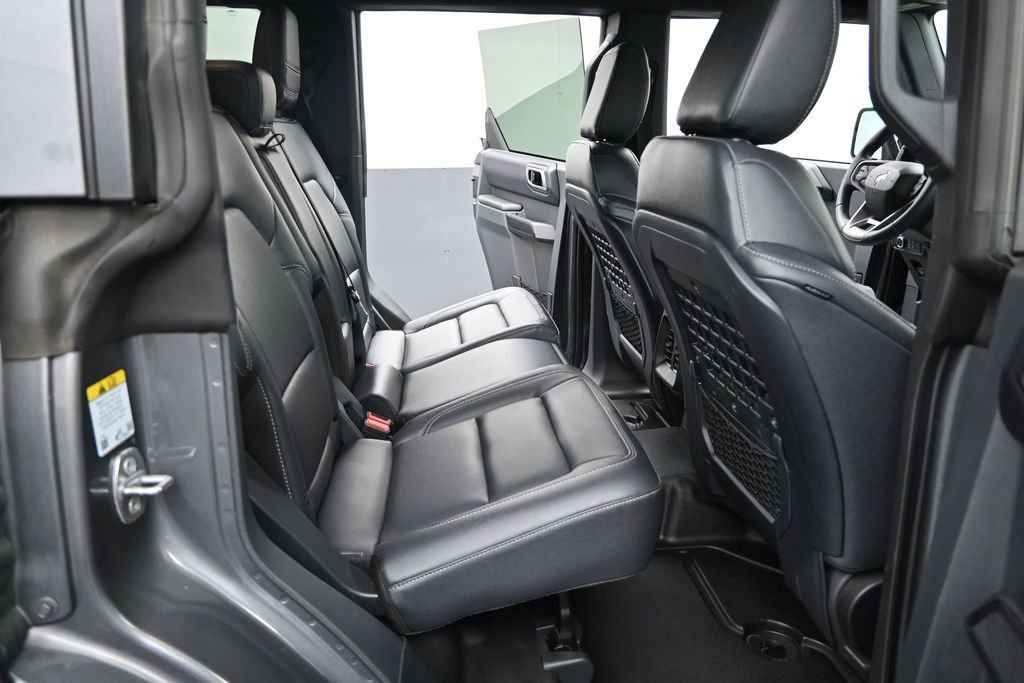 Certified 2025 Ford Bronco Badlands AWD/4WD image 21