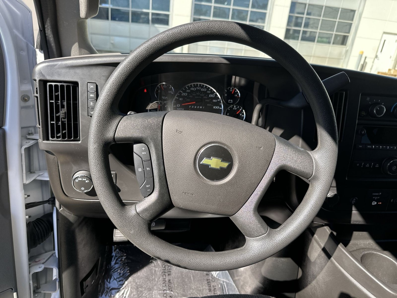 Used 2025 Chevrolet Express 3500 LT w/ LT Preferred Equipment Group RWD image 17
