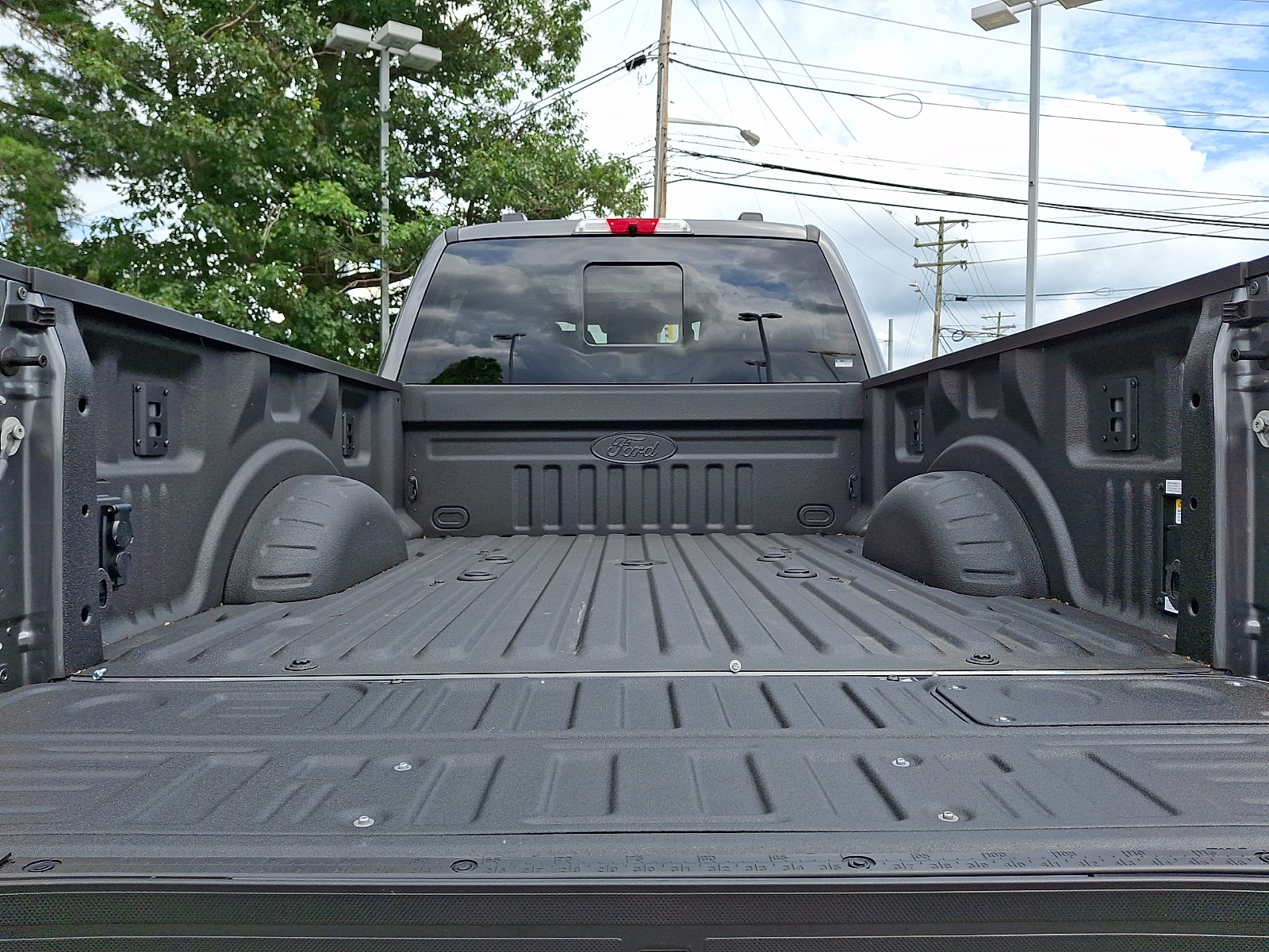 Certified 2026 Ford F250 Lariat w/ Tremor Off-Road Package AWD/4WD image 30