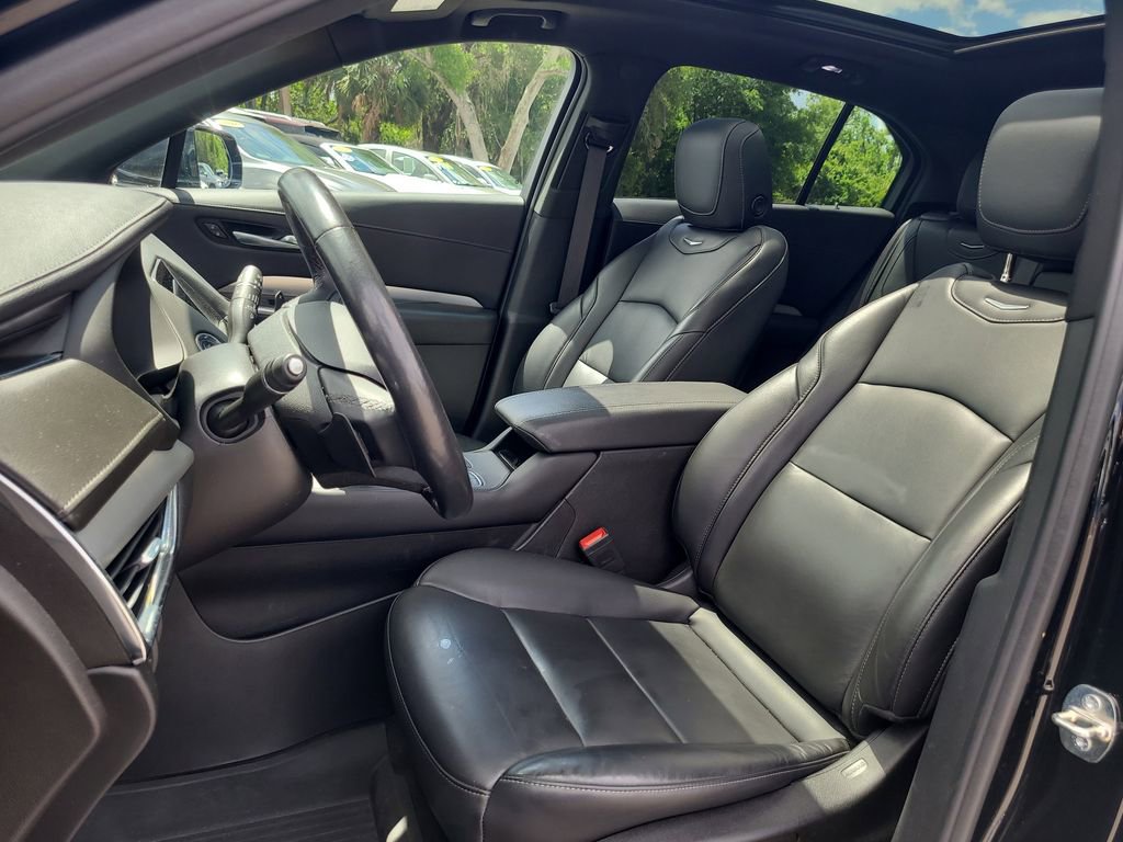 Used 2023 Cadillac XT4 Premium Luxury w/ Cold Weather Package AWD/4WD image 19
