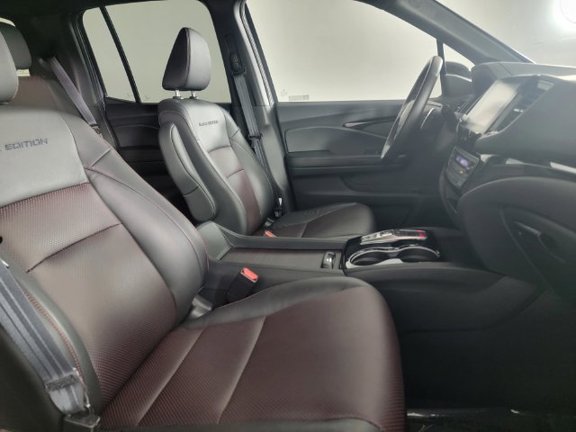 Used 2023 Honda Ridgeline Black Edition image 18