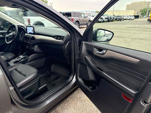 Certified 2022 Ford Escape SEL AWD/4WD image 8