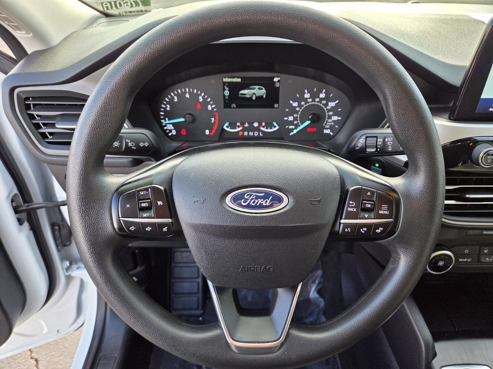 Certified 2022 Ford Escape SE w/ SE Sport Appearance Package image 18