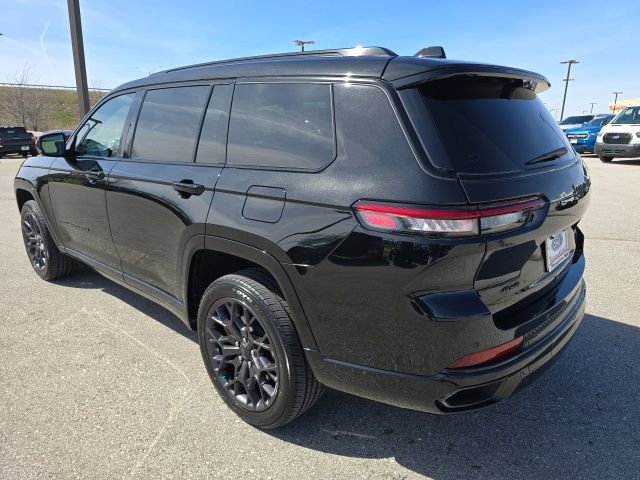 Used 2023 Jeep Grand Cherokee L Summit image 5