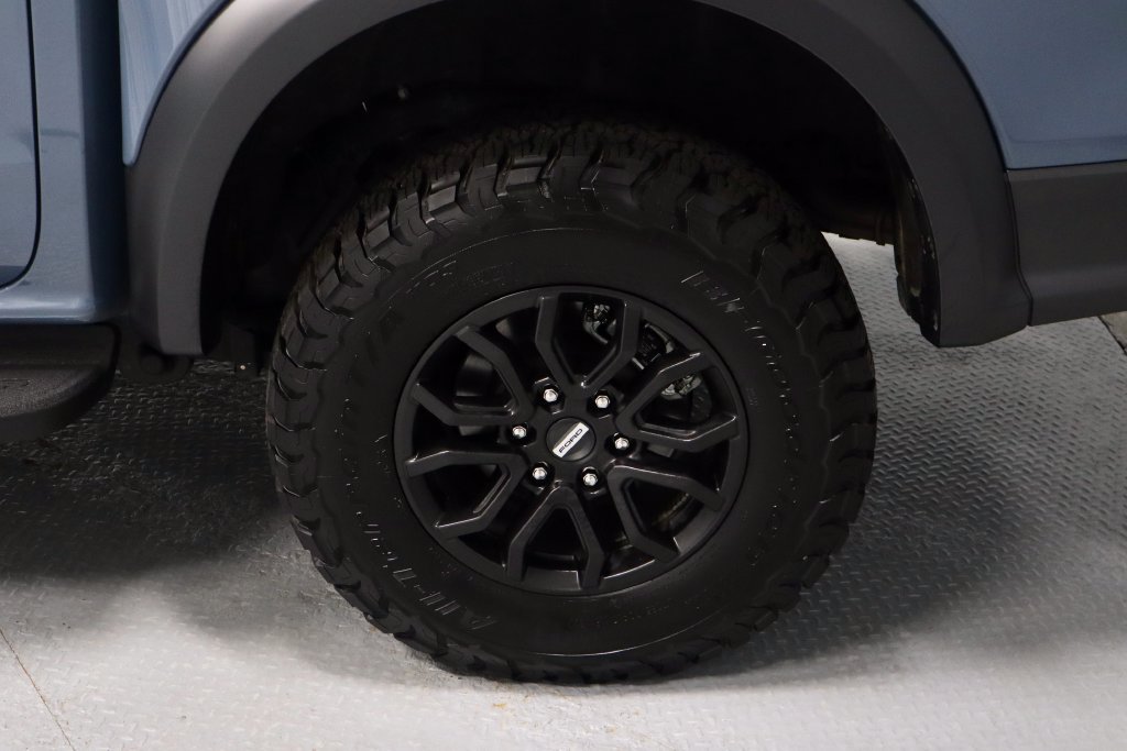 Certified 2025 Ford Ranger Raptor AWD/4WD image 19