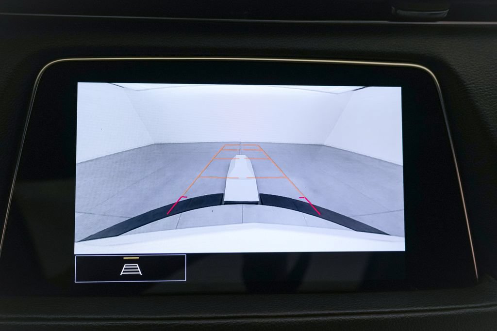 Used 2023 Cadillac XT4 Premium Luxury FWD image 16
