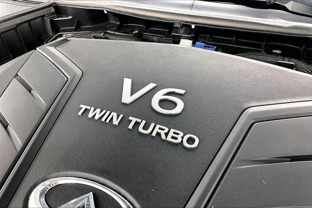 Used 2019 INFINITI Q60 3.0t Luxe w/ Essential Package image 33