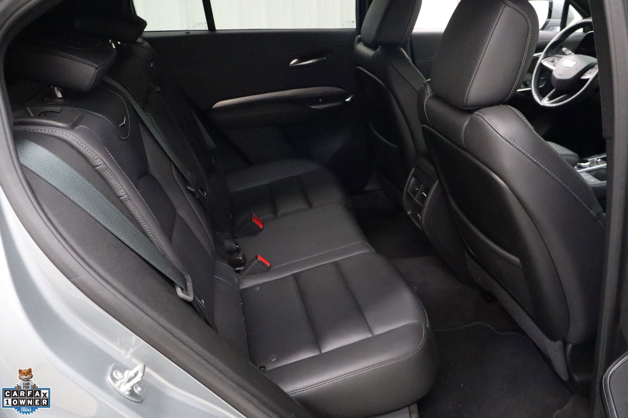 Used 2025 Cadillac XT4 Premium Luxury image 27