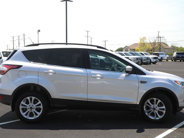 Certified 2018 Ford Escape SE w/ Ford Safe & Smart Package FWD image 6