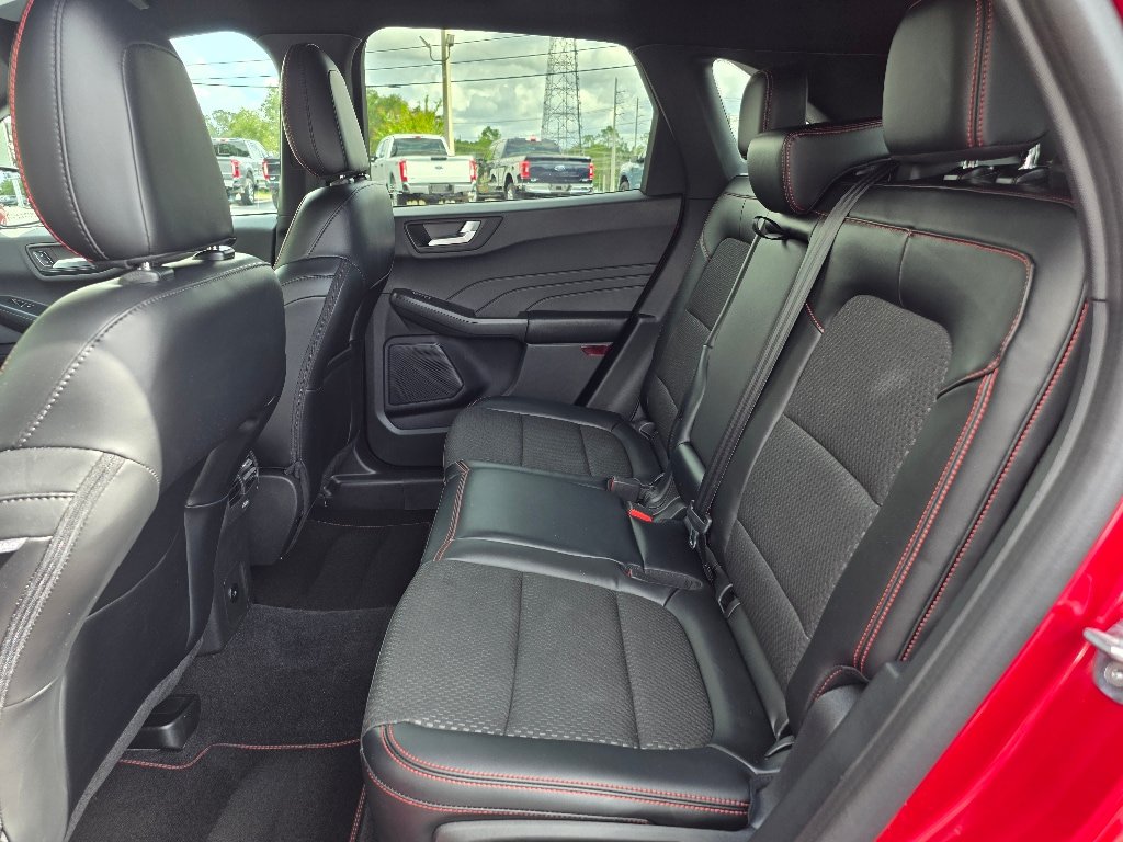 Certified 2023 Ford Escape ST-Line w/ Tech Pack #1 FWD image 17