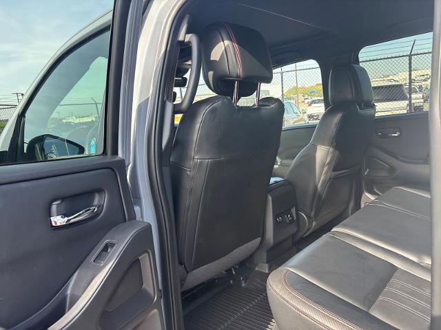 Used 2023 Nissan Frontier PRO-4X w/ Pro-4X Premium Package AWD/4WD image 14