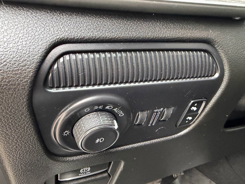 Used 2023 Jeep Wagoneer Series III w/ Convenience Group I image 11