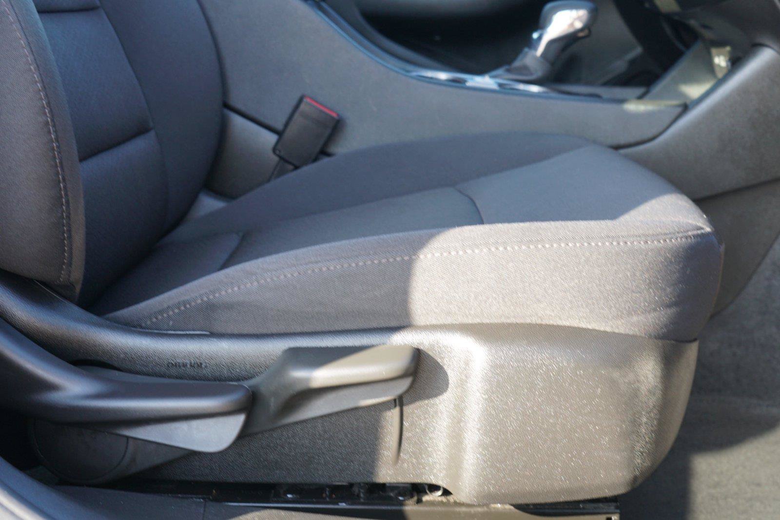 Used 2025 Chevrolet Malibu LT FWD image 29