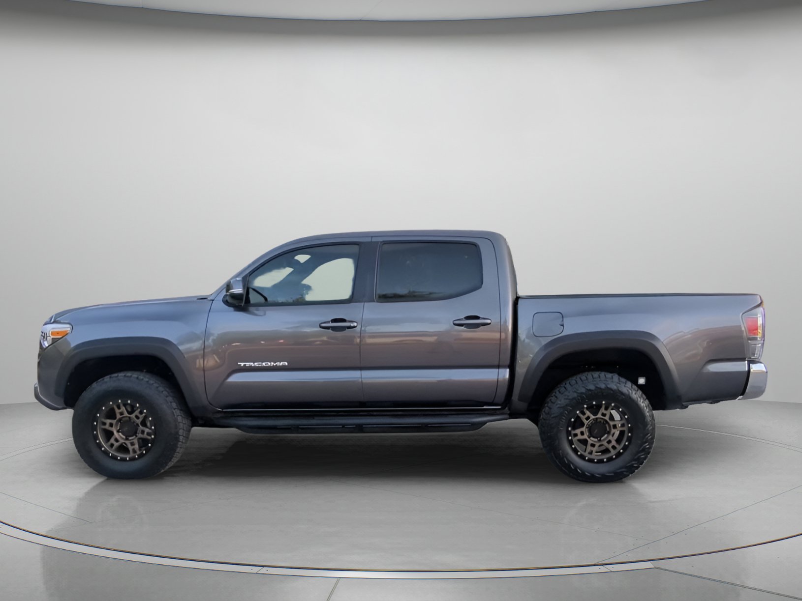 Used 2021 Toyota Tacoma TRD Off-Road AWD/4WD image 18