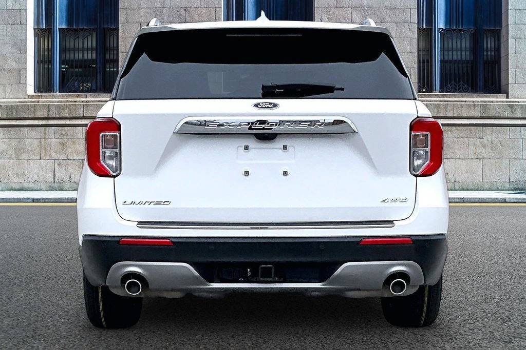 Certified 2023 Ford Explorer Limited w/ Limited Technology Package AWD/4WD image 4