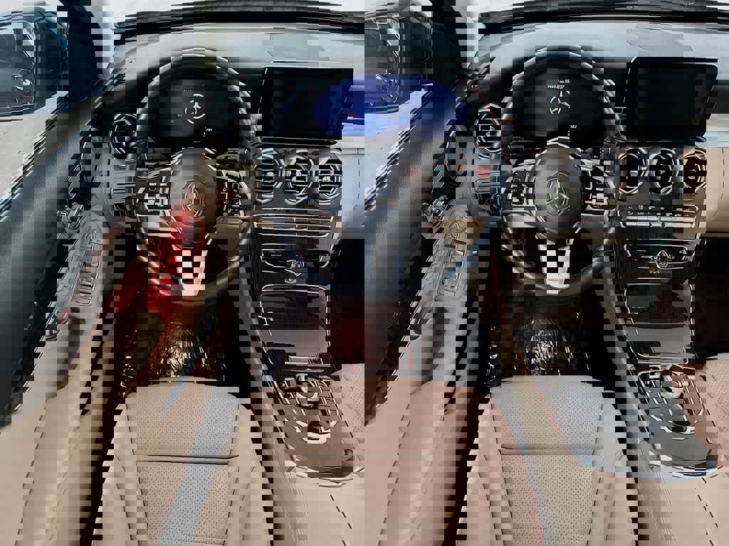 Used 2021 Mercedes-Benz C 300 Sedan image 10