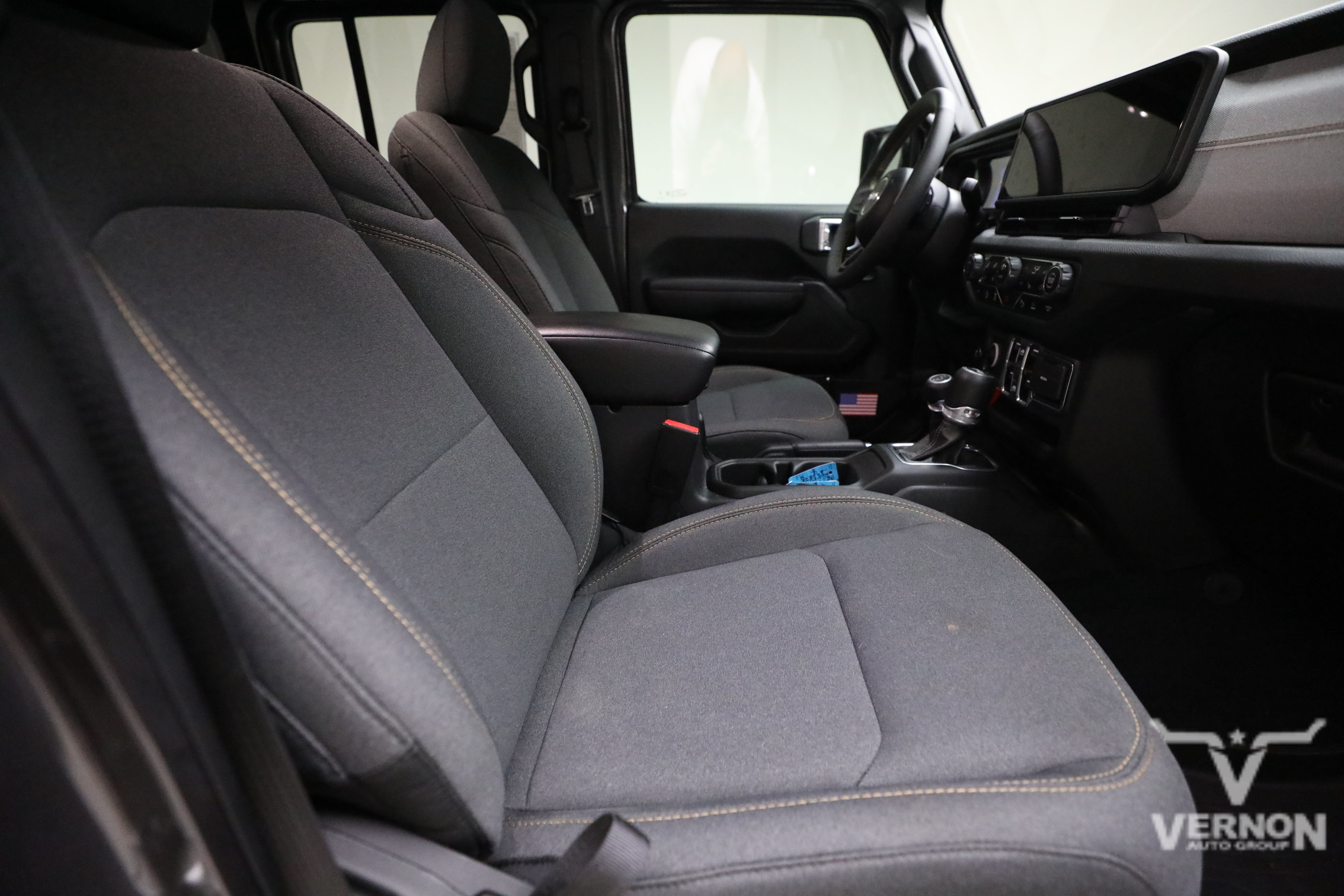 Used 2024 Jeep Wrangler Unlimited Sport AWD/4WD image 11