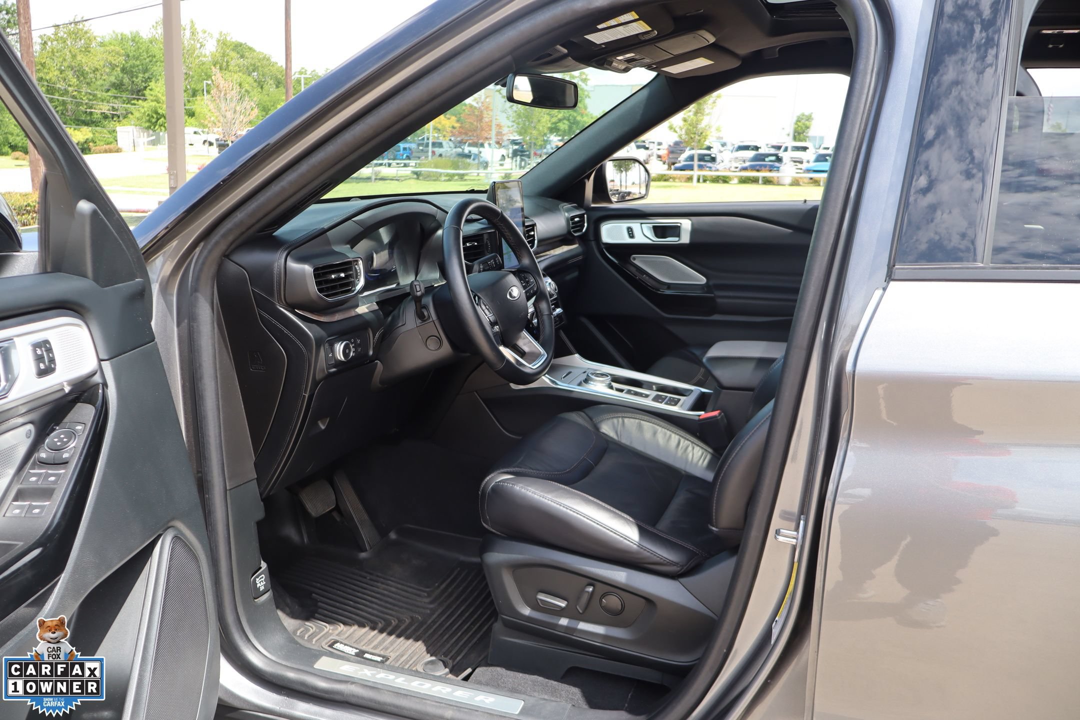 Certified 2022 Ford Explorer Platinum w/ Equipment Group 601A RWD image 26
