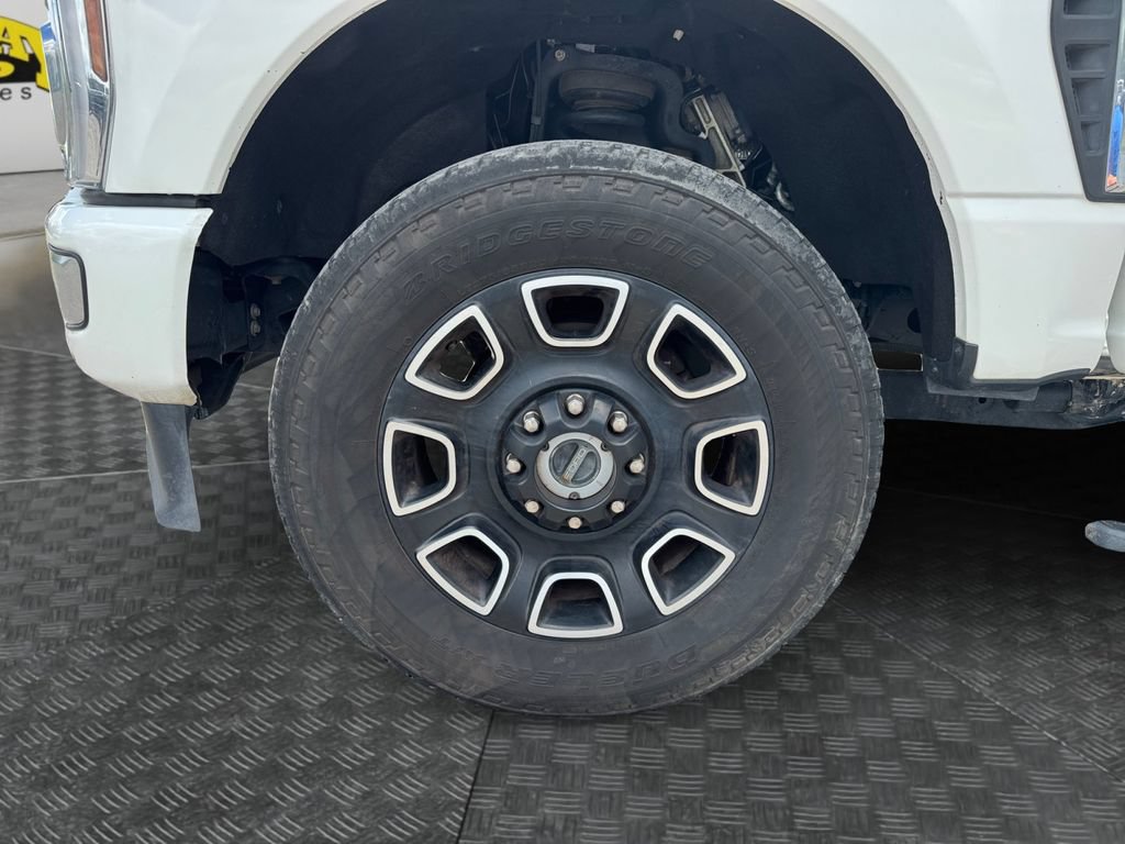 Certified 2024 Ford F350 Platinum AWD/4WD image 19