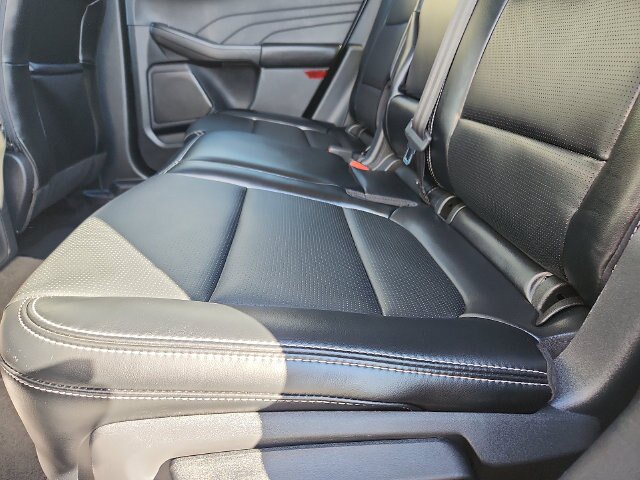 Certified 2025 Ford Escape Platinum AWD/4WD image 26