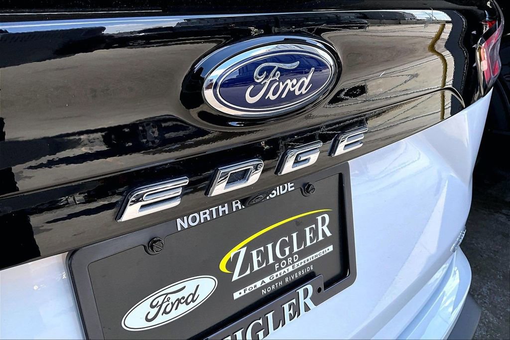 Certified 2023 Ford Edge SEL w/ Convenience Package AWD/4WD image 8