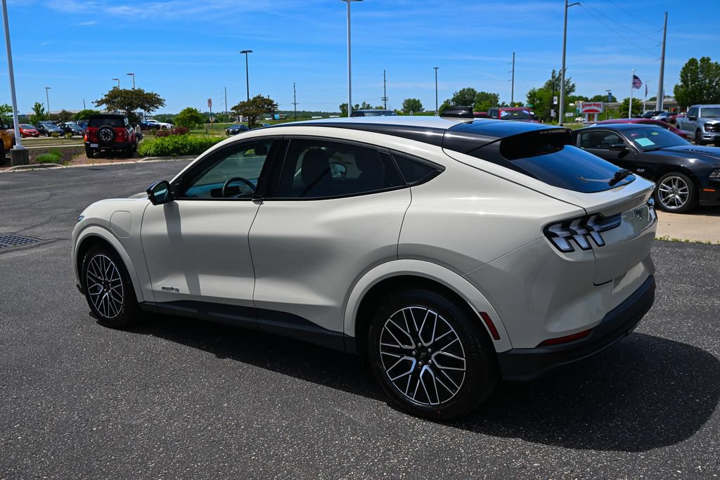 Certified 2025 Ford Mustang Mach-E Premium AWD/4WD image 7