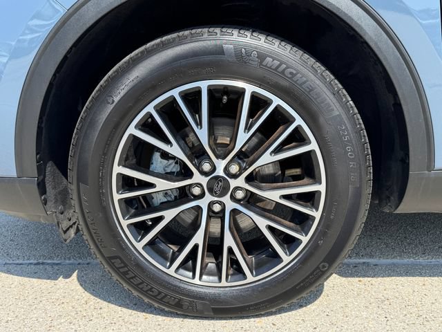 Certified 2025 Ford Escape SE FWD image 13